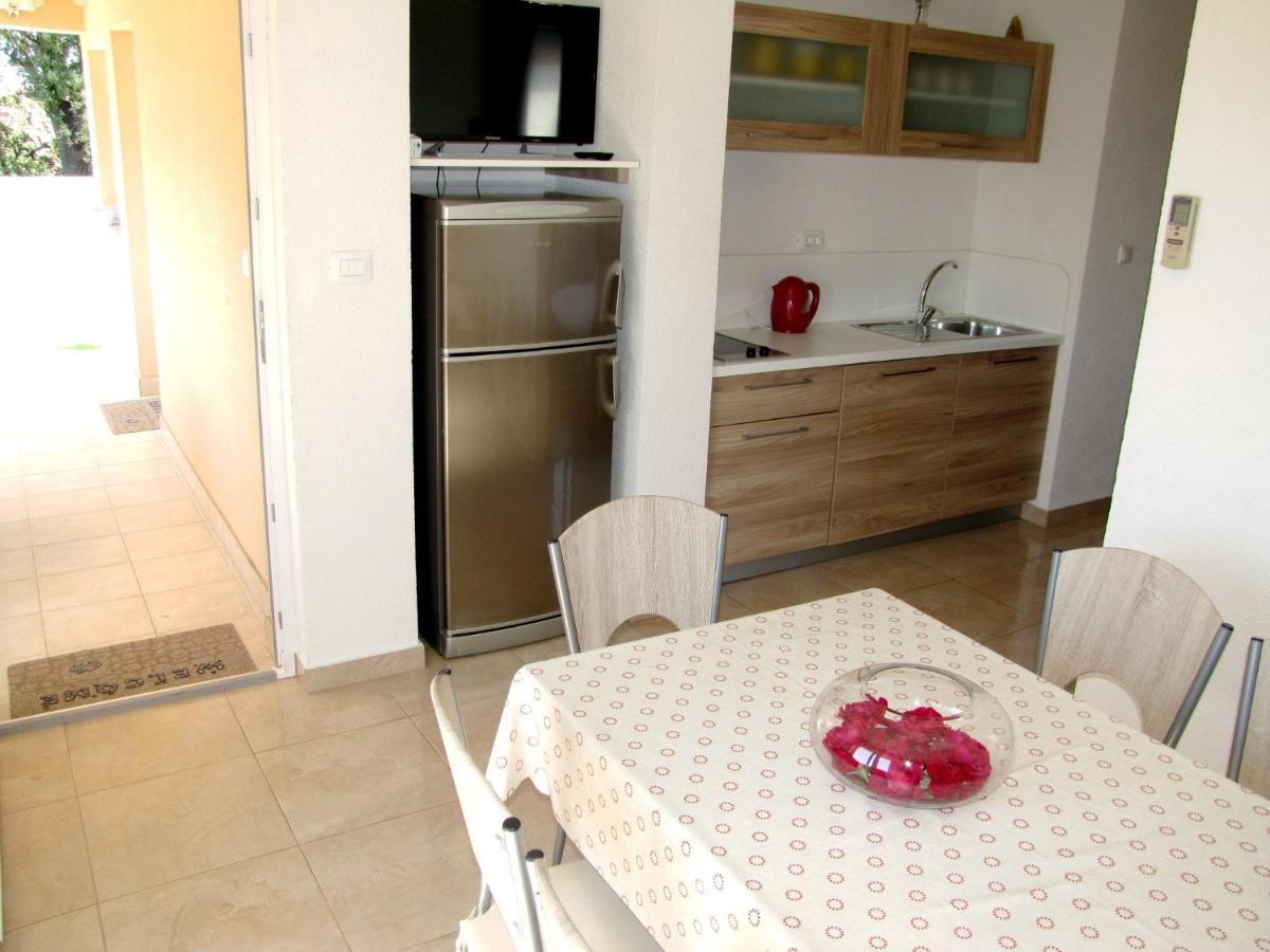 Sunny Apartments Bibinje Luaran gambar